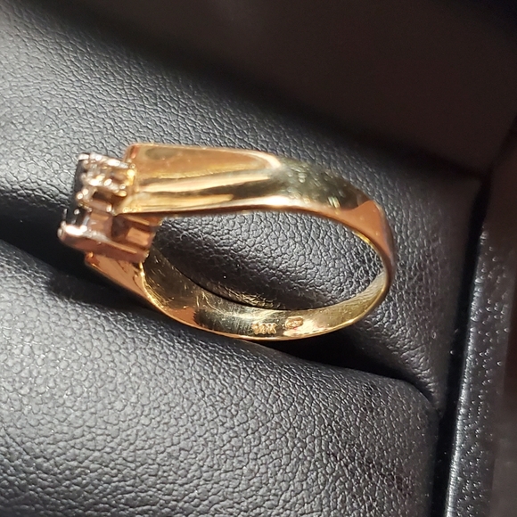 ***SOLD*** 14K Yellow Gold Sapphire Diamond Ring - Picture 7 of 14